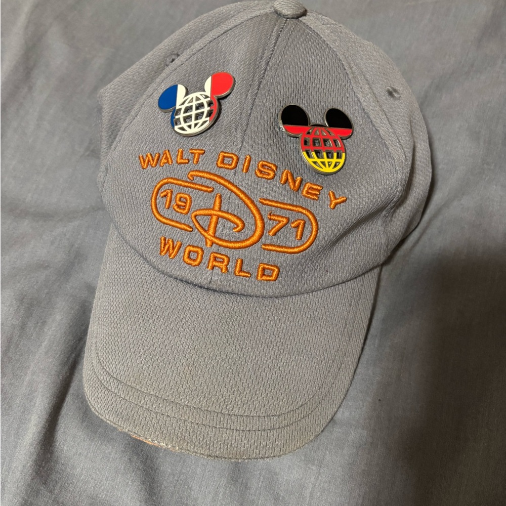 Walt Disney World 1971 Embroidered Gray Cap with Mickey Pins